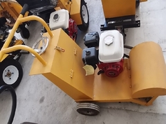 آلة مسح علامات الطرق